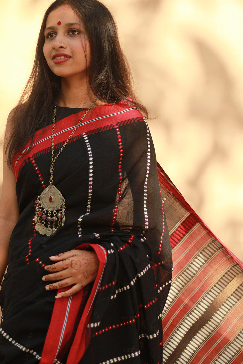 Handloom Cotton Saree | Begumpuri | Noir with Rouge