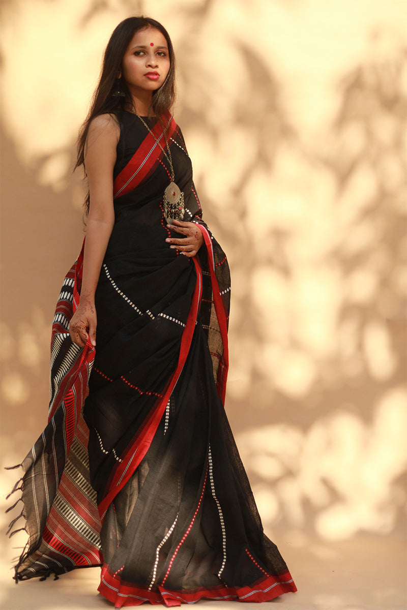 Handloom Cotton Saree | Begumpuri | Noir with Rouge