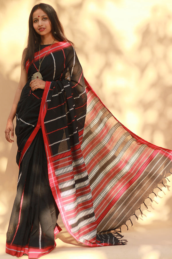 Handloom Cotton Saree | Begumpuri | Noir with Rouge