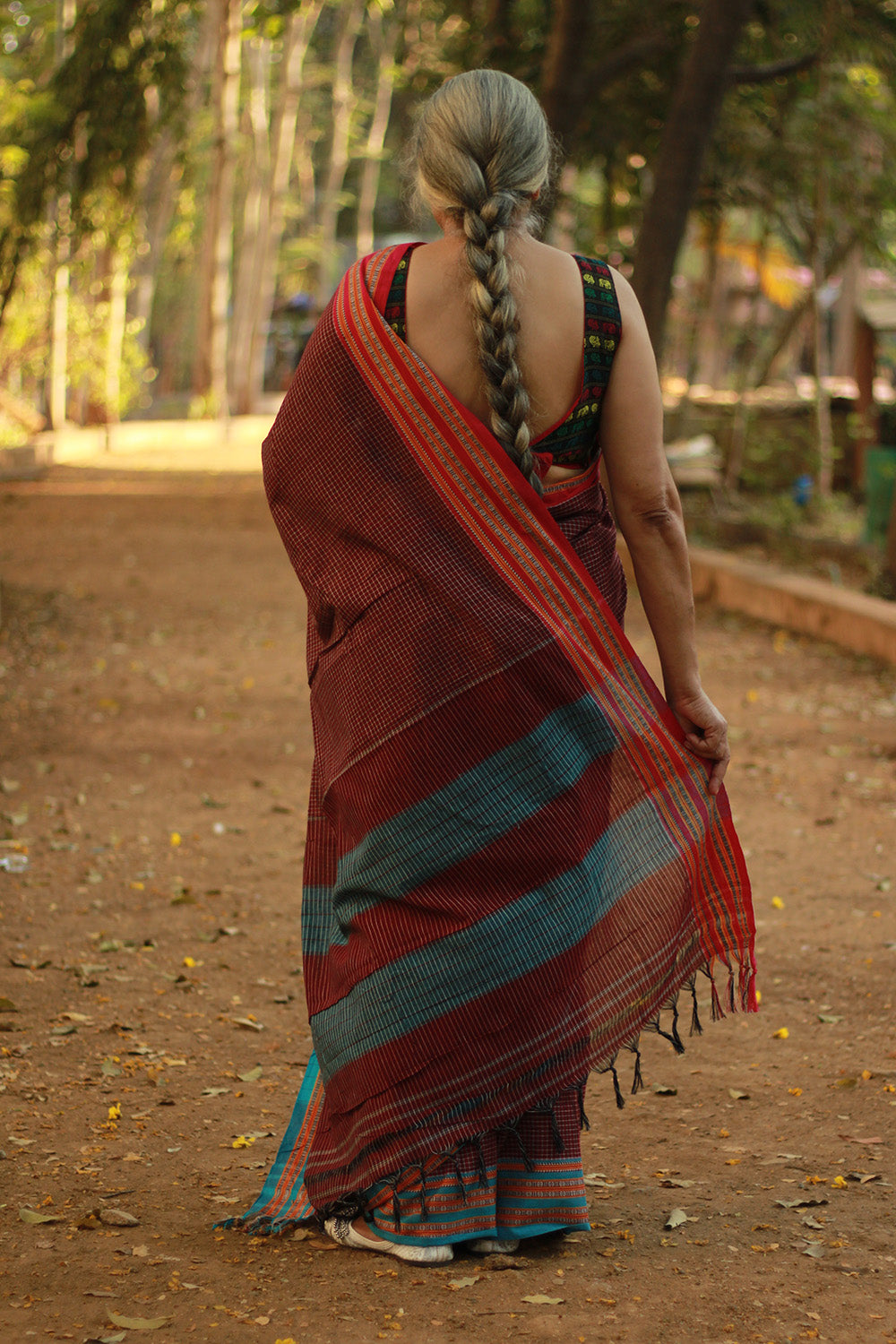 Patteda Anchu Saree | Maroon with Pink Blue Ganga-Jamuna