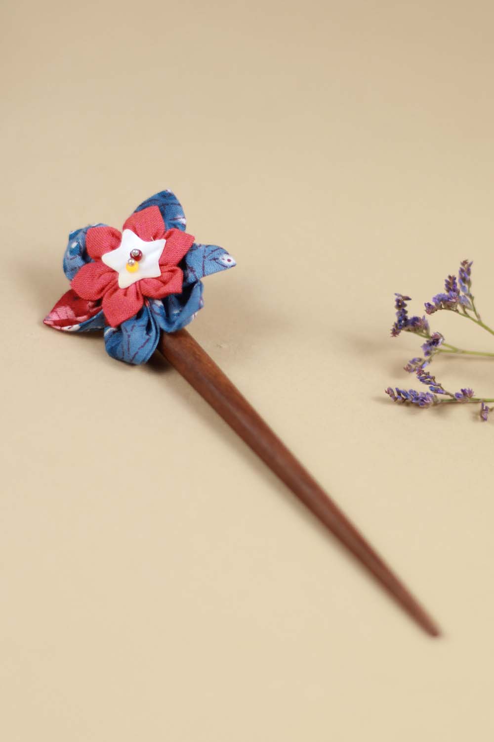 Anokhi | Juda Stick | Blue & Red