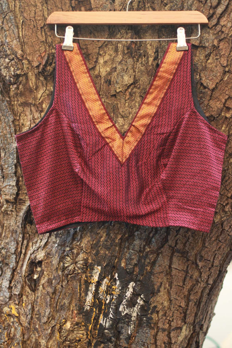 Sleeveless Khunn Blouse - Fuschia