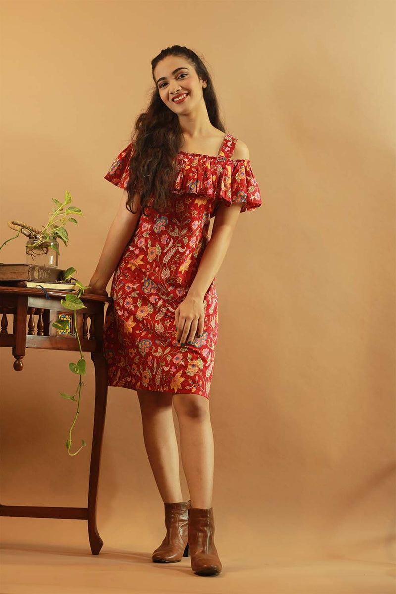 Off-Shoulder Short Dress in Red Sanganeri