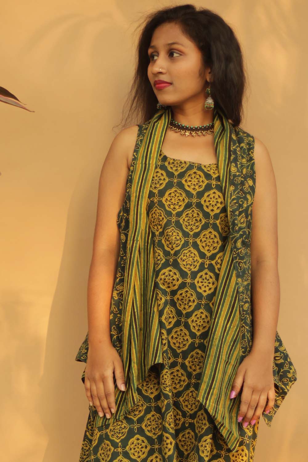 Tapered Reversible Jacket | Green Ajrakh Striped/Ajrakh Bel