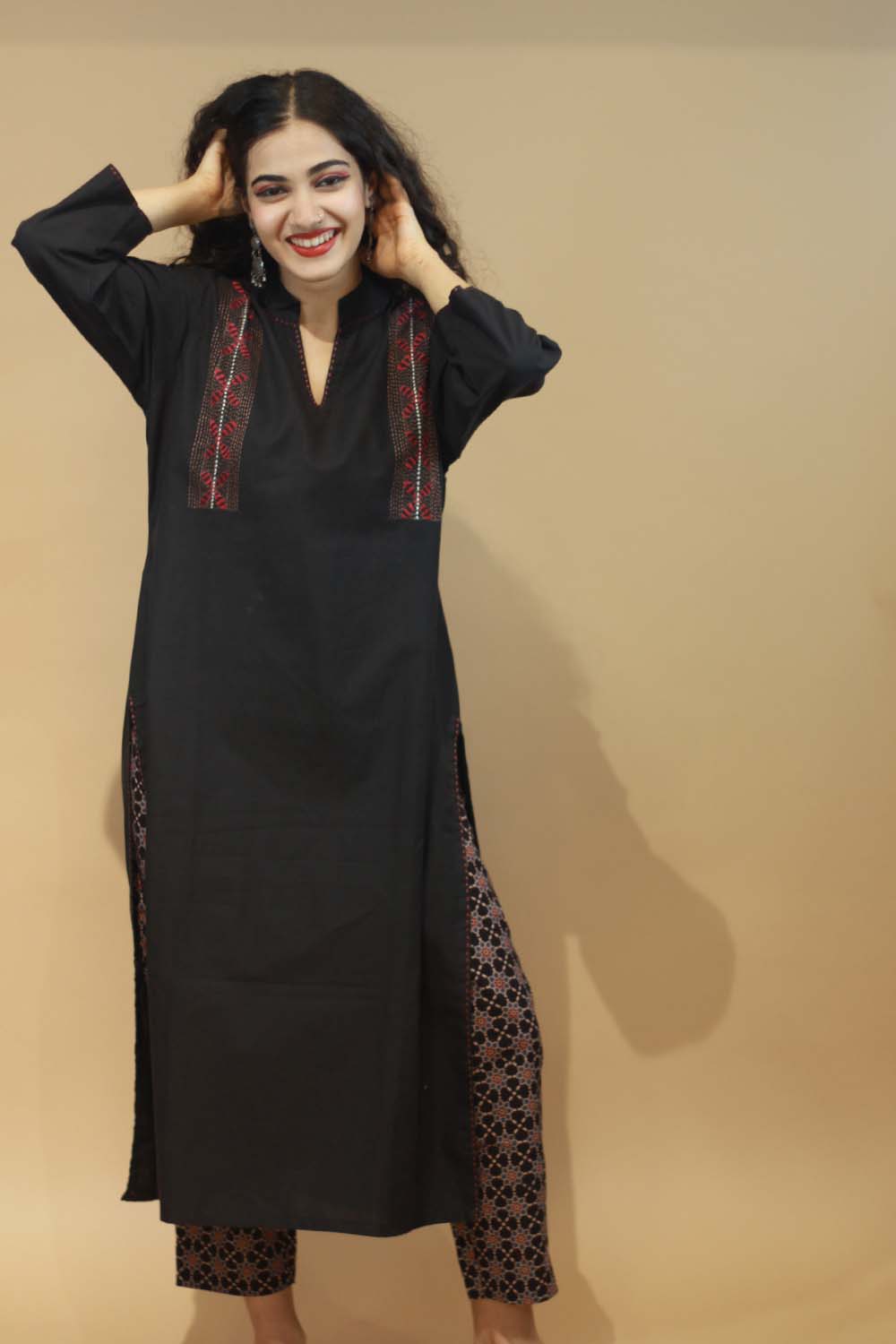 Riya | Embroidered Cotton Kurta | Black