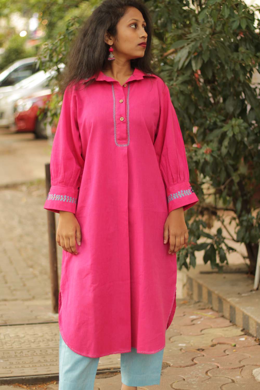 Gulaabi- Hand Embroidered Collared Kurta