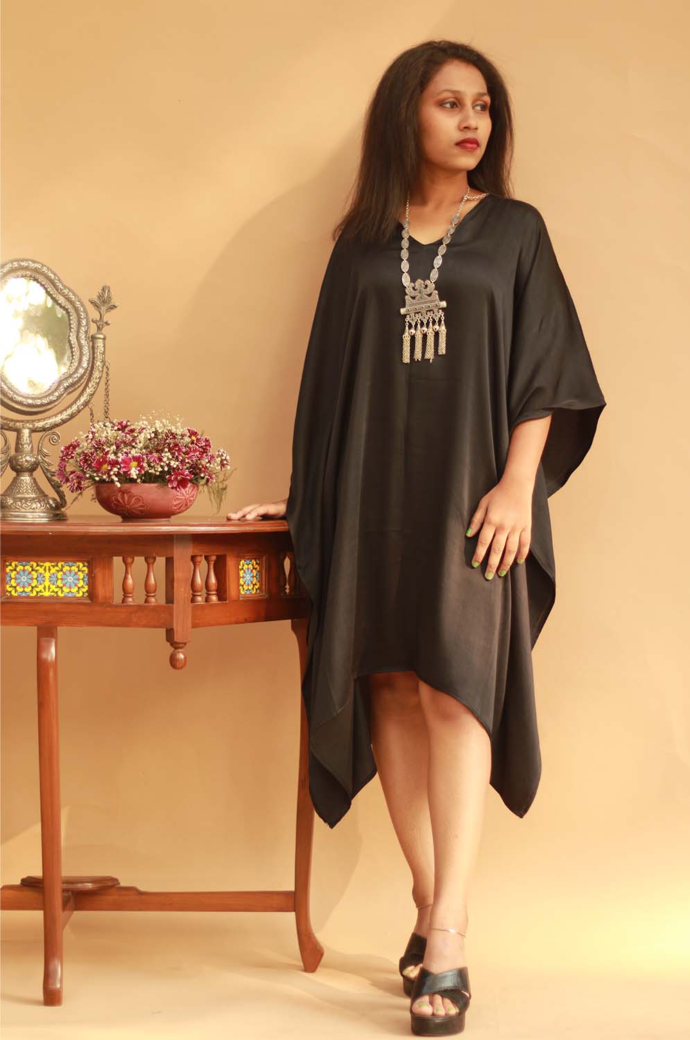 Sitaara | Modal Kaftan | Noir