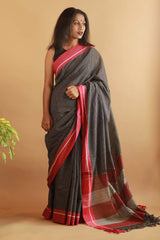Patteda Anchu Saree in Noir with Rouge