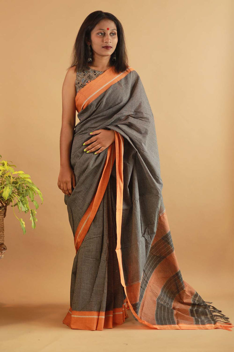 Patteda Anchu Saree in Noir with Tangerine