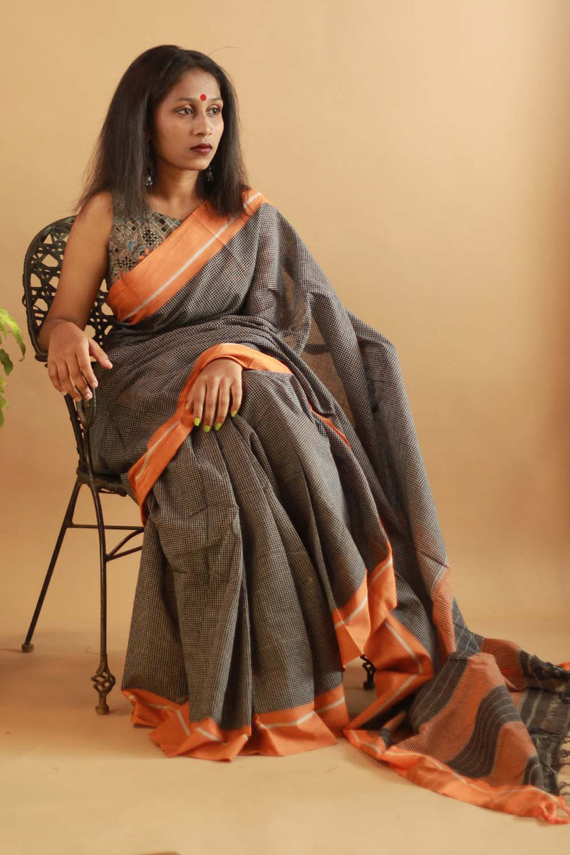 Patteda Anchu Saree in Noir with Tangerine