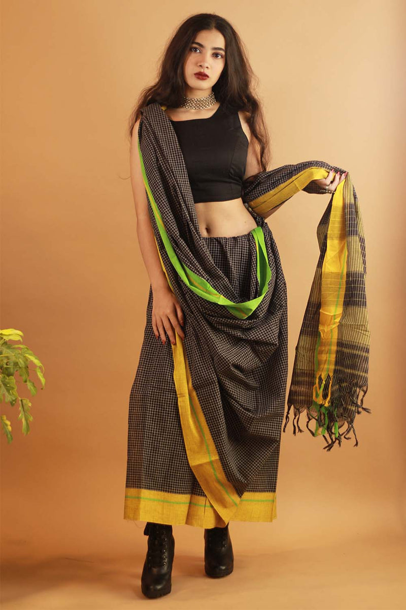 Patteda Anchu Saree in Noir with Lime Ganga-Jamuna