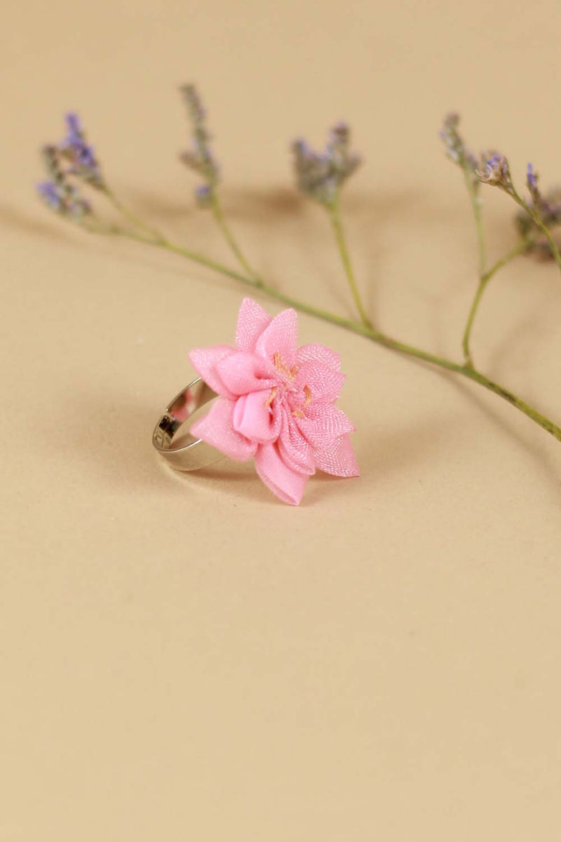 Chindi Petite Florette Finger Ring