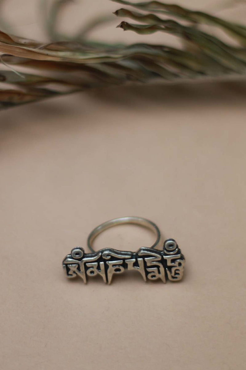 Tibetan Om Mani Padme Hum Pure Silver Ring