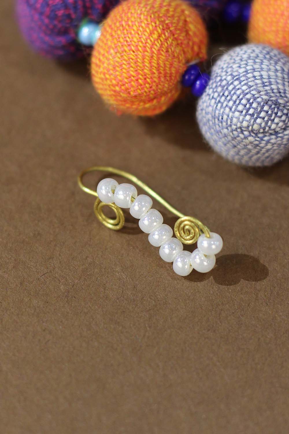 Handcrafted Brass Wire Nosepin | White