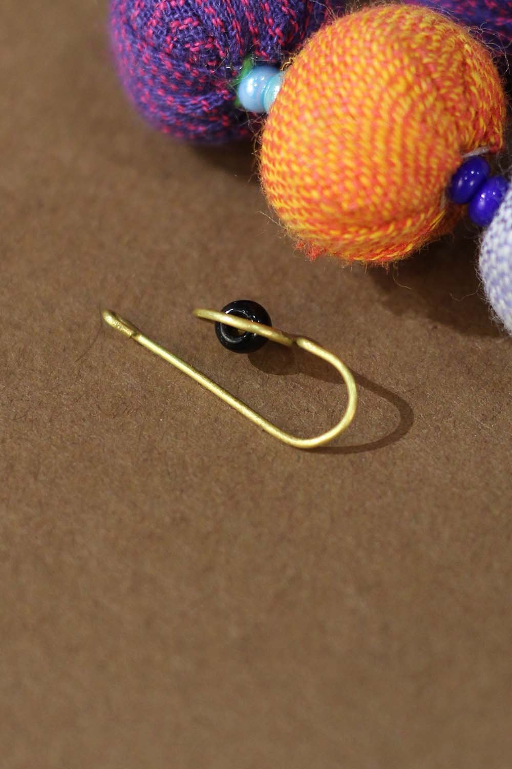 Handcrafted Brass Wire Nosepin | Black