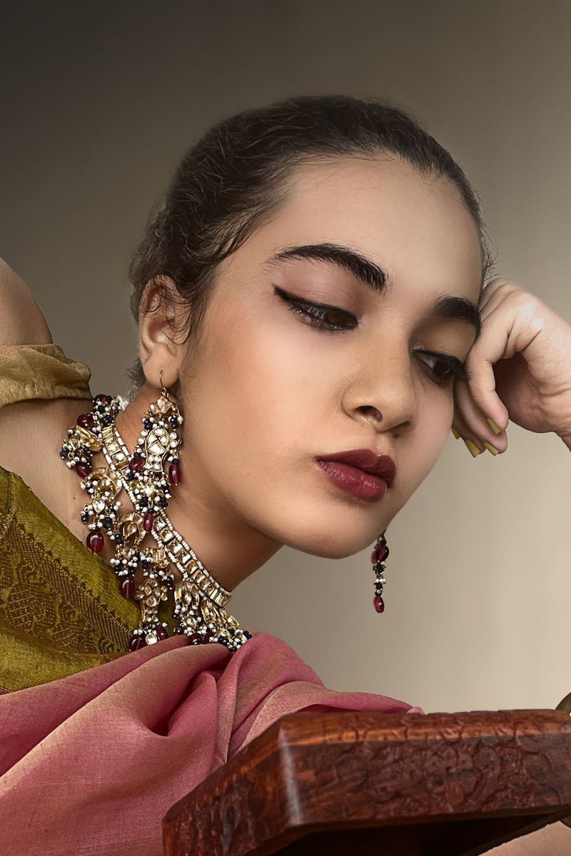 AmrutDyuti Kundan Necklace Set