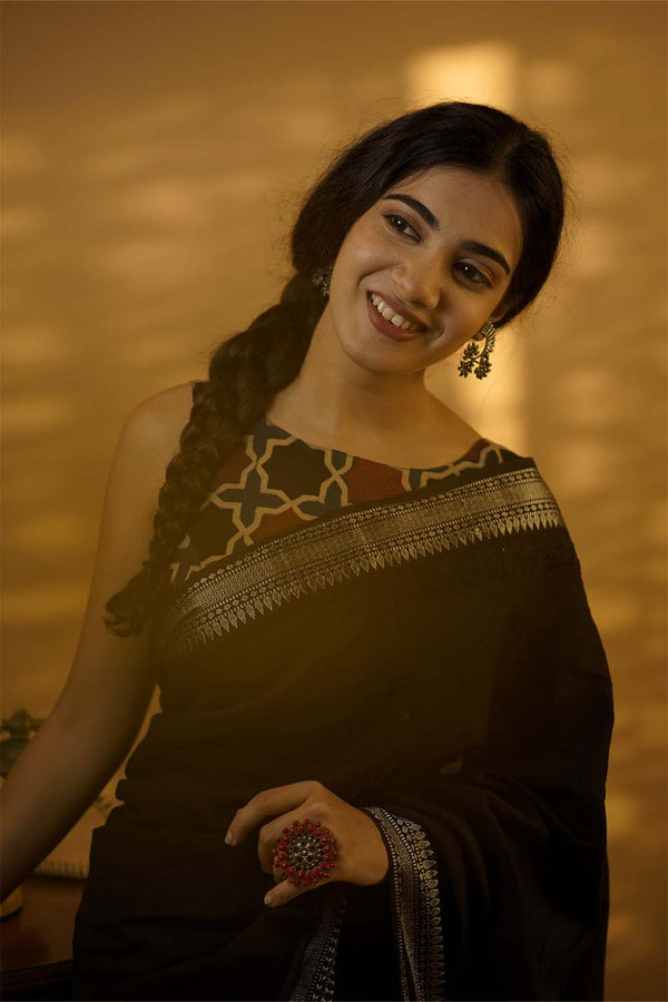 Chikankari Saree in Noir Mal
