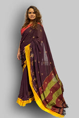 Beguna Embroidered Patteda Anchu Saree