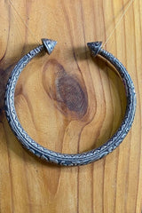 Sharwarish | Silver Hasli Necklace