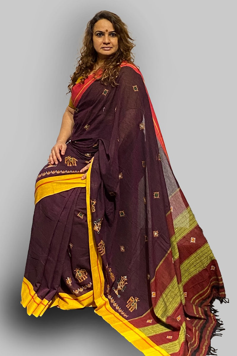 Beguna Embroidered Patteda Anchu Saree